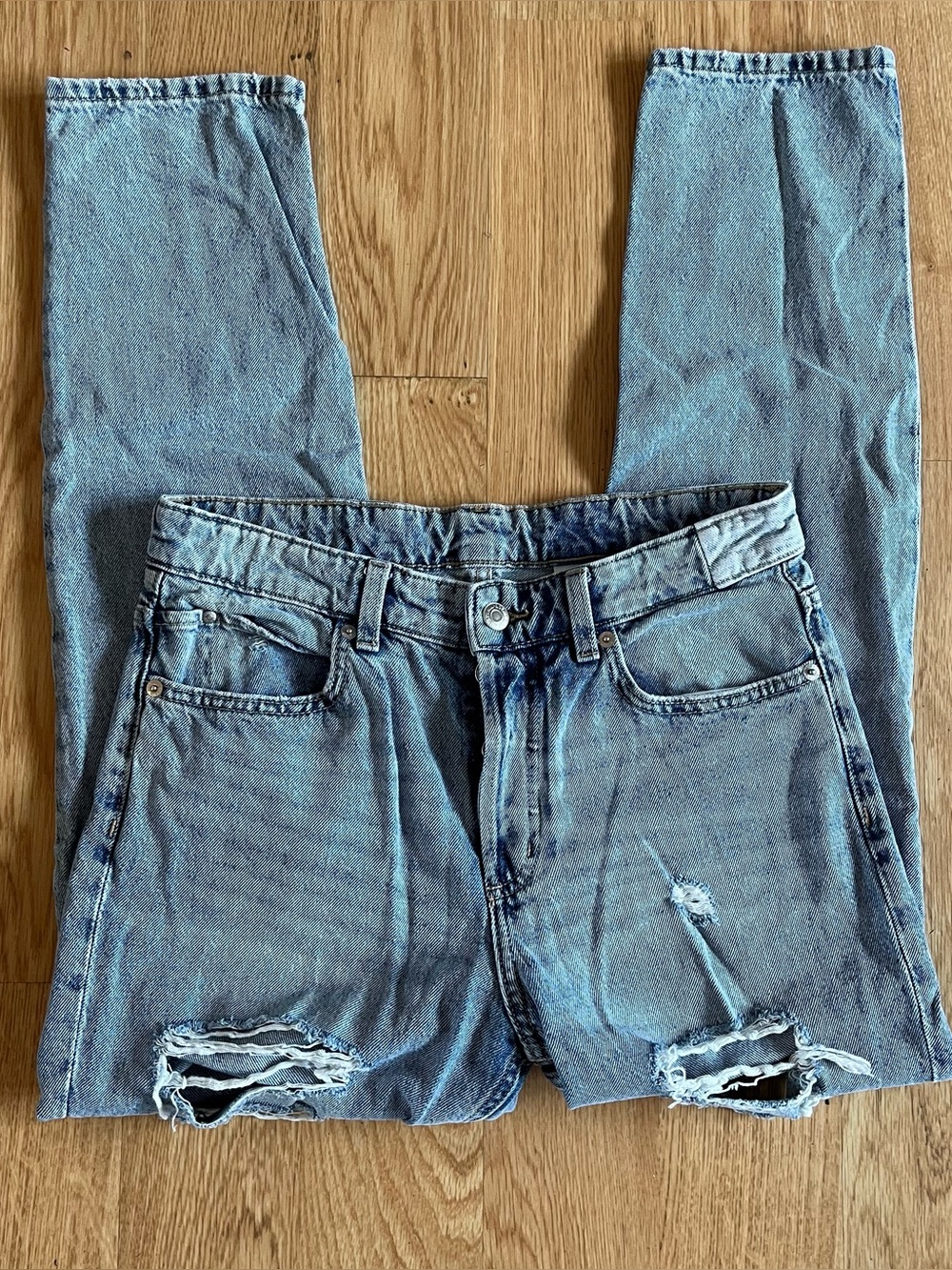 &Denim Boyfriend Low Waist Distressed Jeans Size Womenโs US 4
